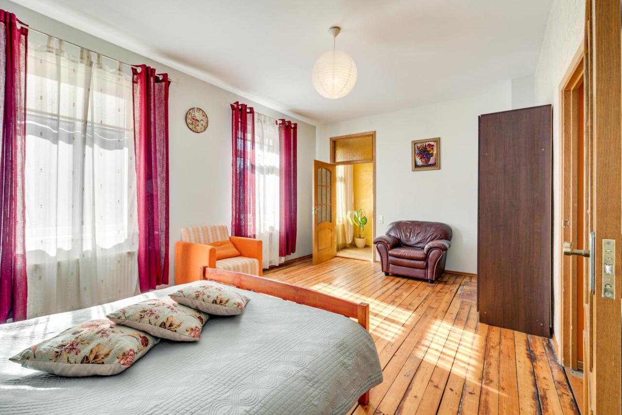 Toma Street Apartments Liepāja Eksteriør billede